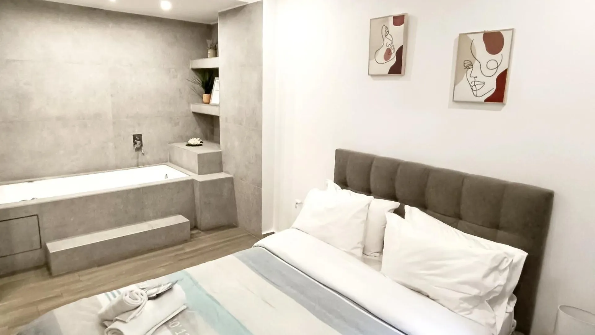 דירות סלוניקי Navarino Jacuzzi Studio Rt Hospitality Services
